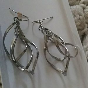 Twirl earrings
